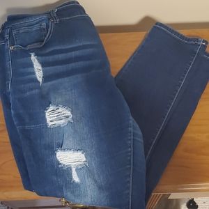 Vanity - 33 Regular Vanity Holey Jeans